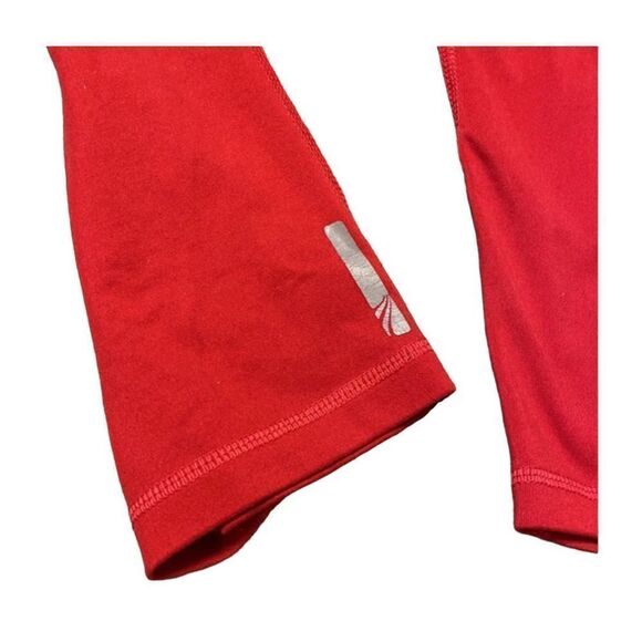 Fabletics Capri leggings  - Picture 2 of 5